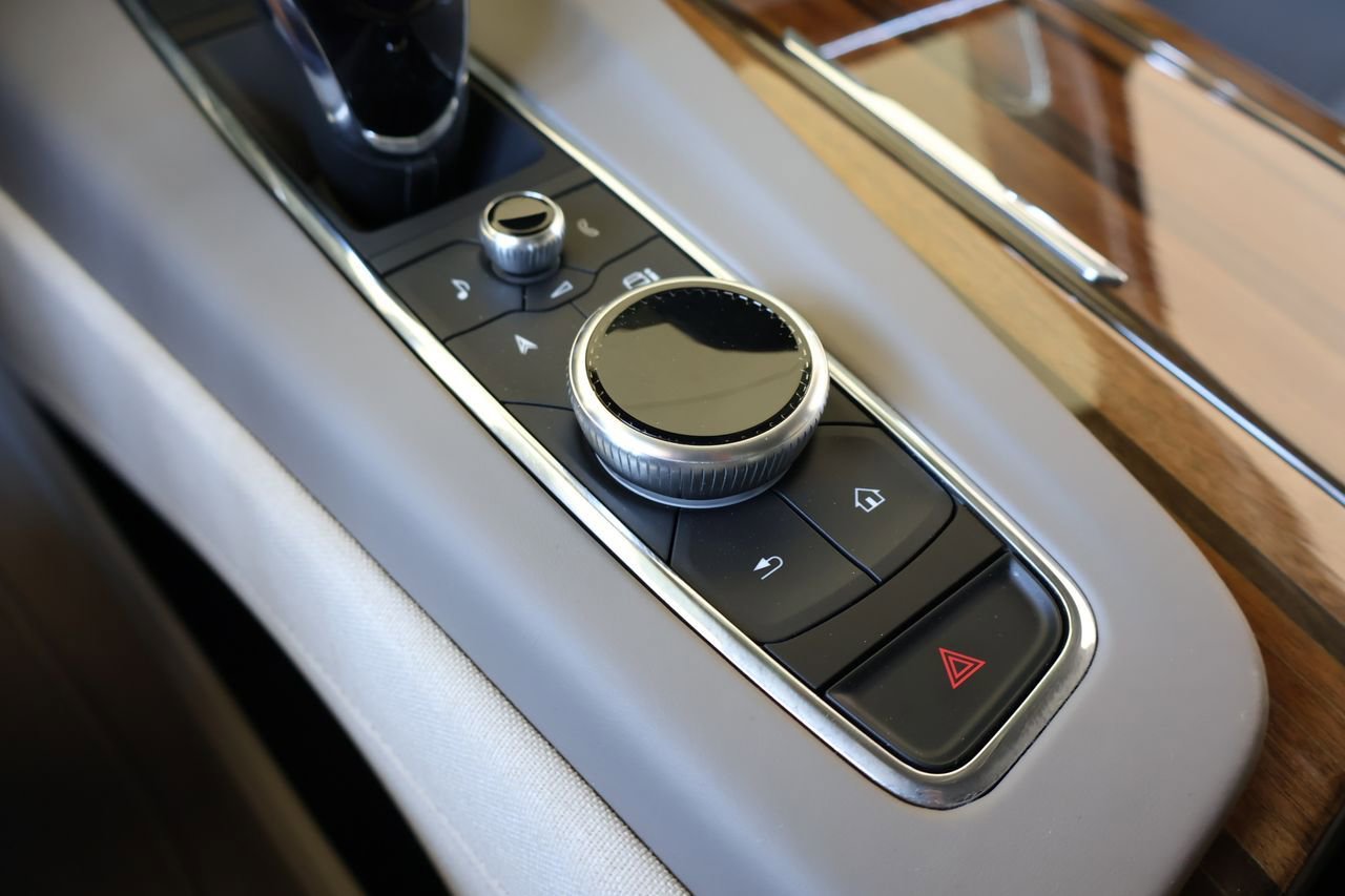 Certified 2023 Cadillac Escalade Premium Luxury Platinum RWD image 29