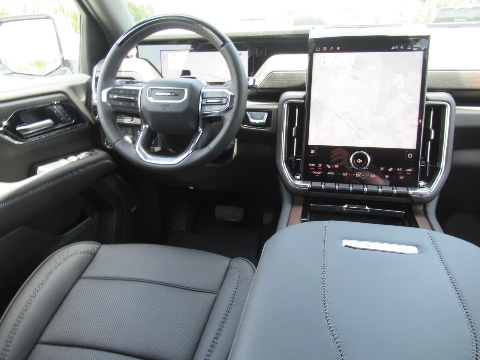 New 2026 GMC Yukon Denali w/ Denali Reserve Package AWD/4WD image 13