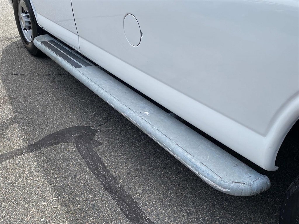 Used 2023 Chevrolet Express 2500 w/ Driver Convenience Package image 16