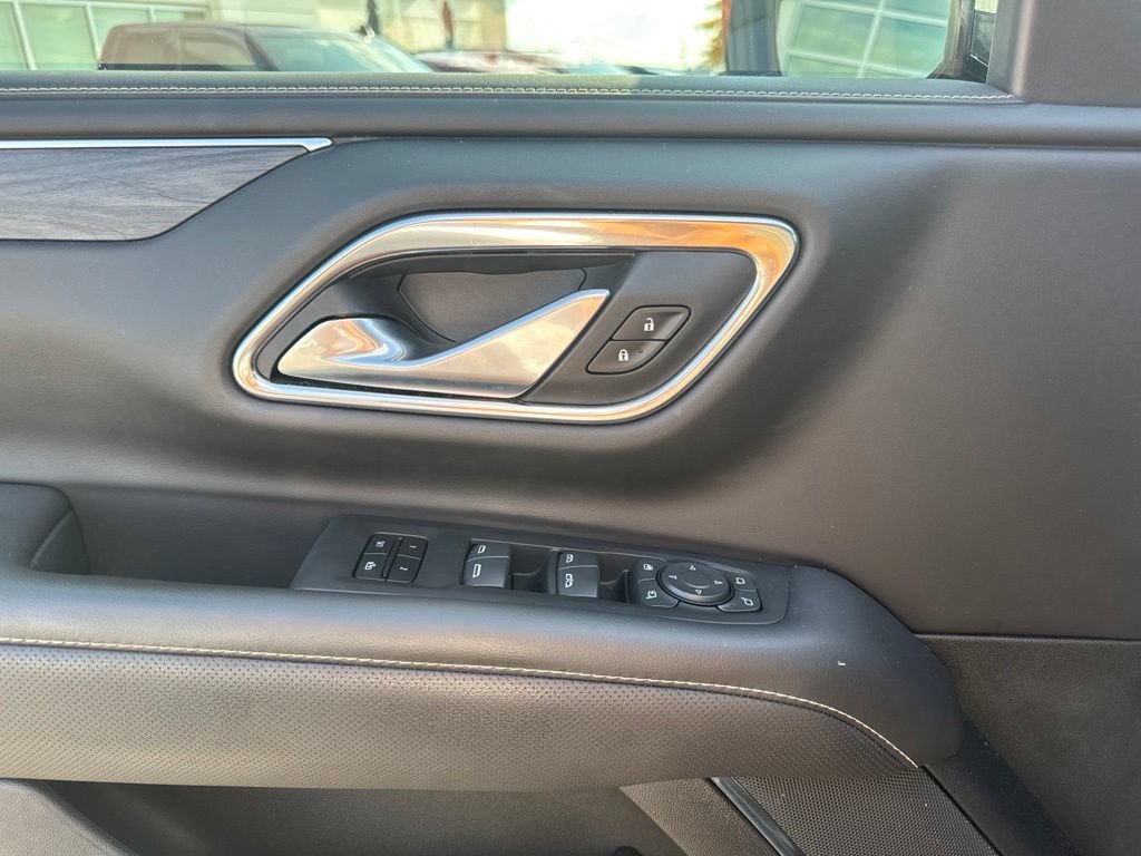 Used 2022 GMC Yukon SLT w/ SLT Luxury Package AWD/4WD image 12