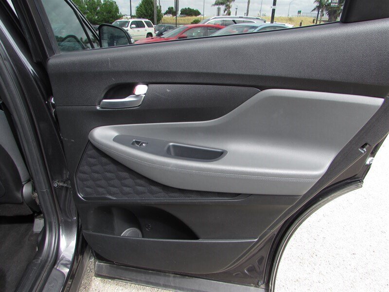 Used 2023 Hyundai Santa Fe SEL AWD/4WD image 29