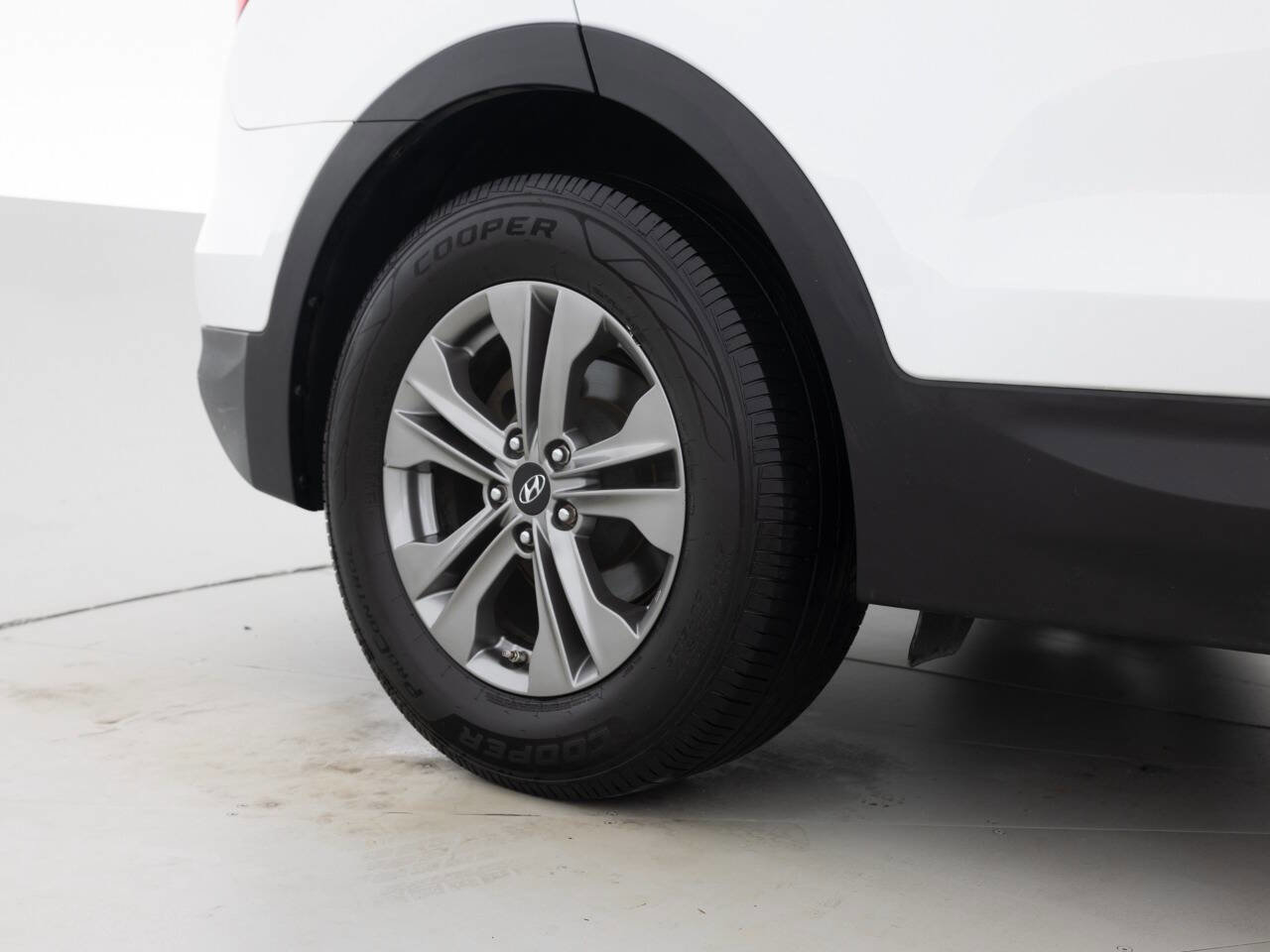 Used 2016 Hyundai Santa Fe Sport FWD image 19
