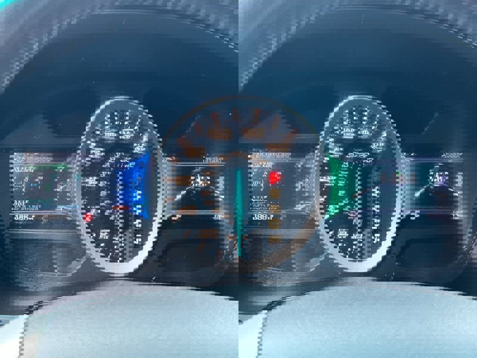 Used 2014 Ford Explorer XLT w/ Equipment Group 202A image 25