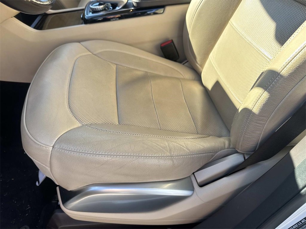 Used 2018 Mercedes-Benz GLS 550 4MATIC w/ Driver Assistance Package image 18