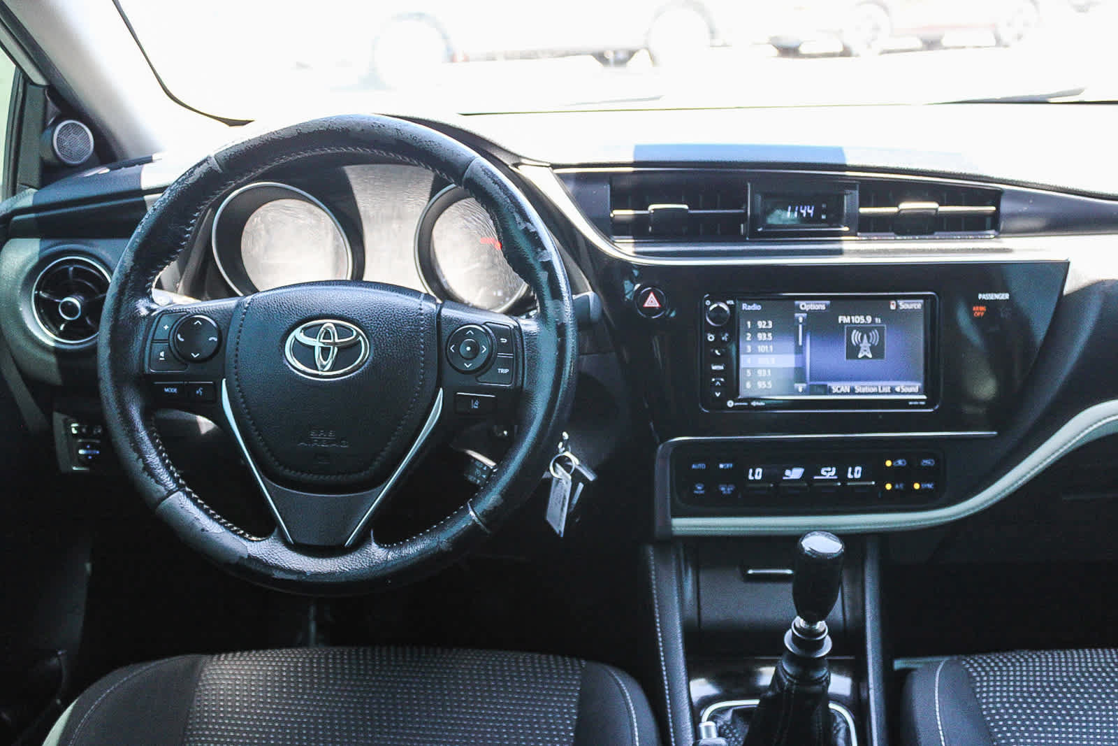 Used 2017 Toyota Corolla iM w/ Carpet Mat Package FWD image 13