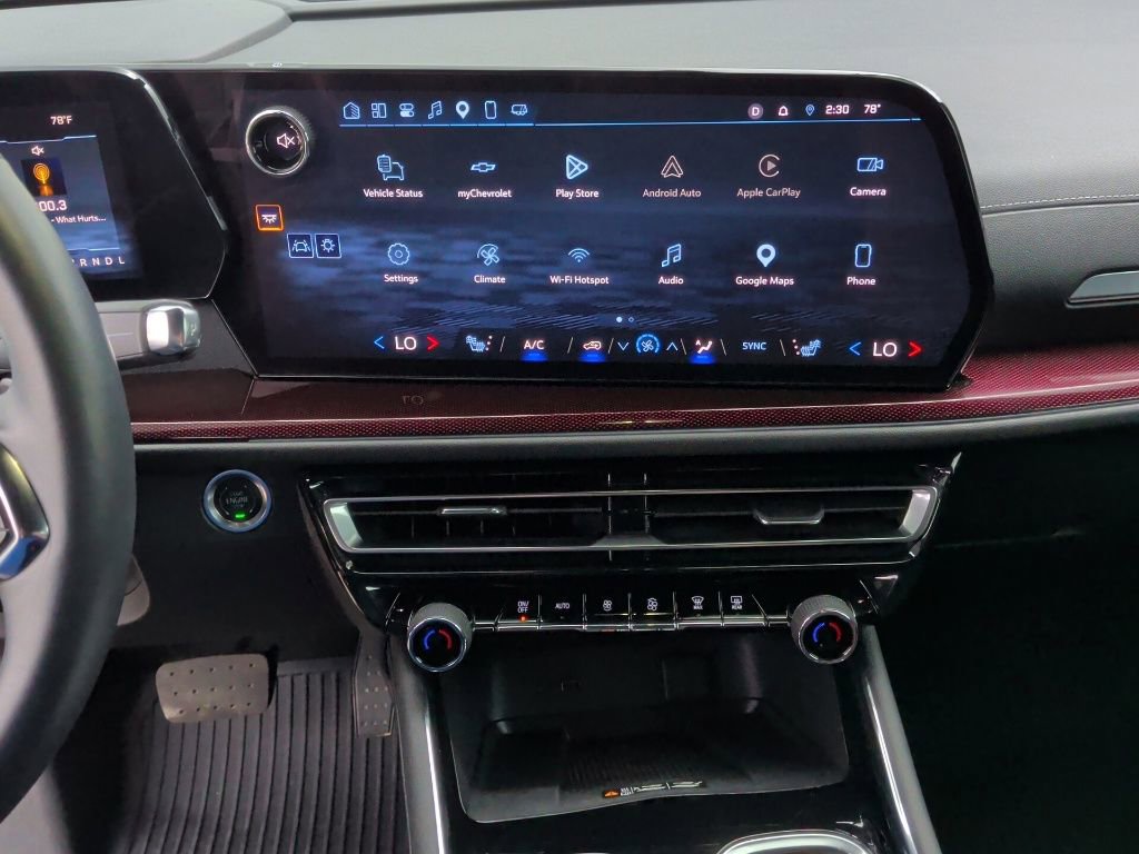 Used 2025 Chevrolet Traverse Z71 AWD/4WD image 22