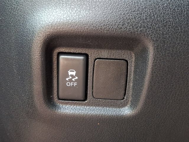 Used 2015 Nissan Versa Note S Plus FWD image 22