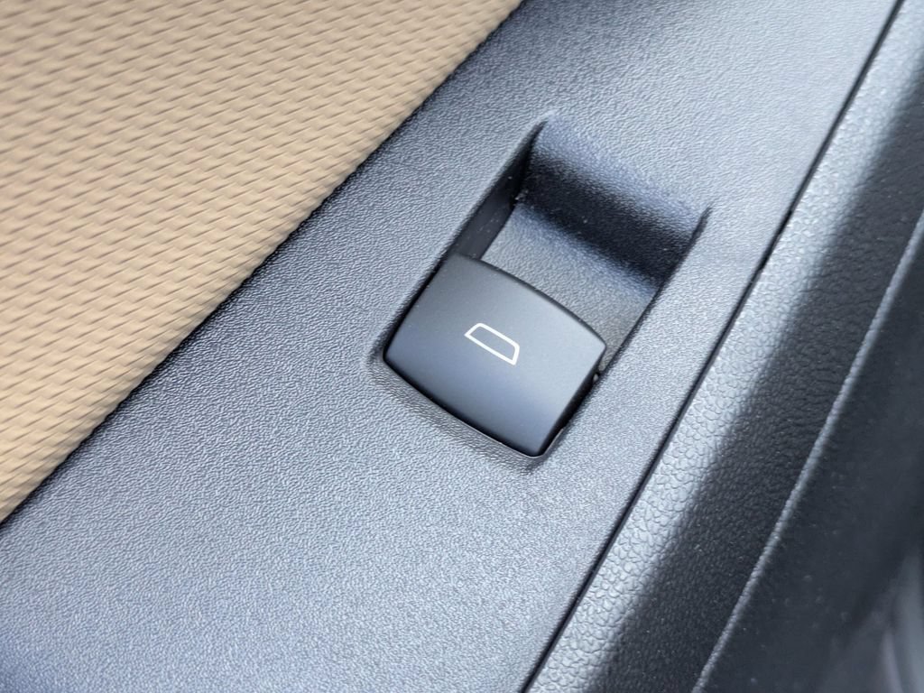 New 2026 Chevrolet Equinox ACTIV w/ Convenience Package III FWD image 27