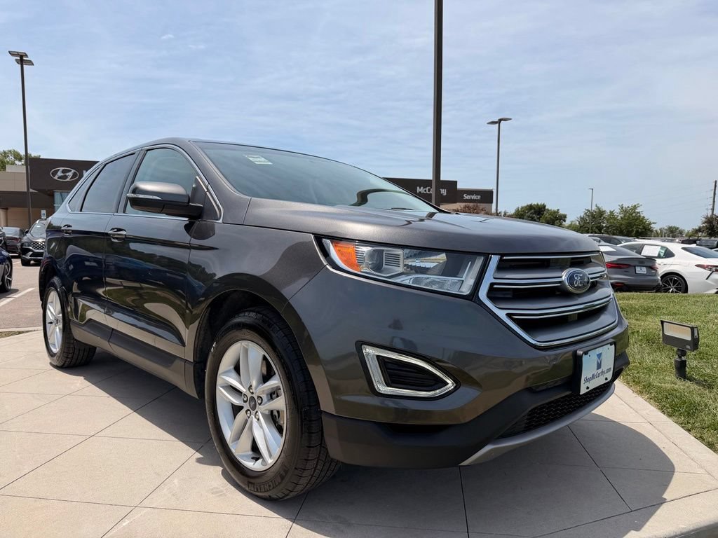 Used 2015 Ford Edge SEL FWD image 10