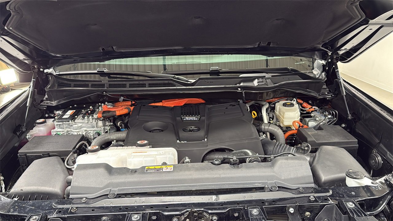 Used 2024 Toyota Tundra Limited image 25