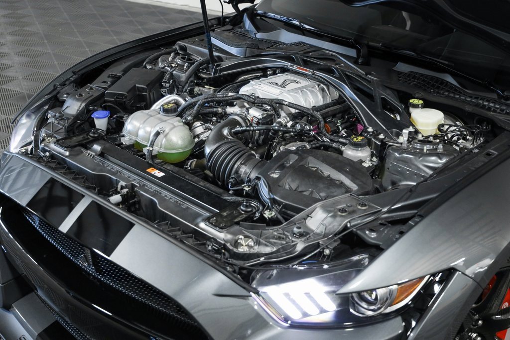 Used 2022 Ford Mustang Shelby GT500 w/ Carbon Fiber Track Pack image 23