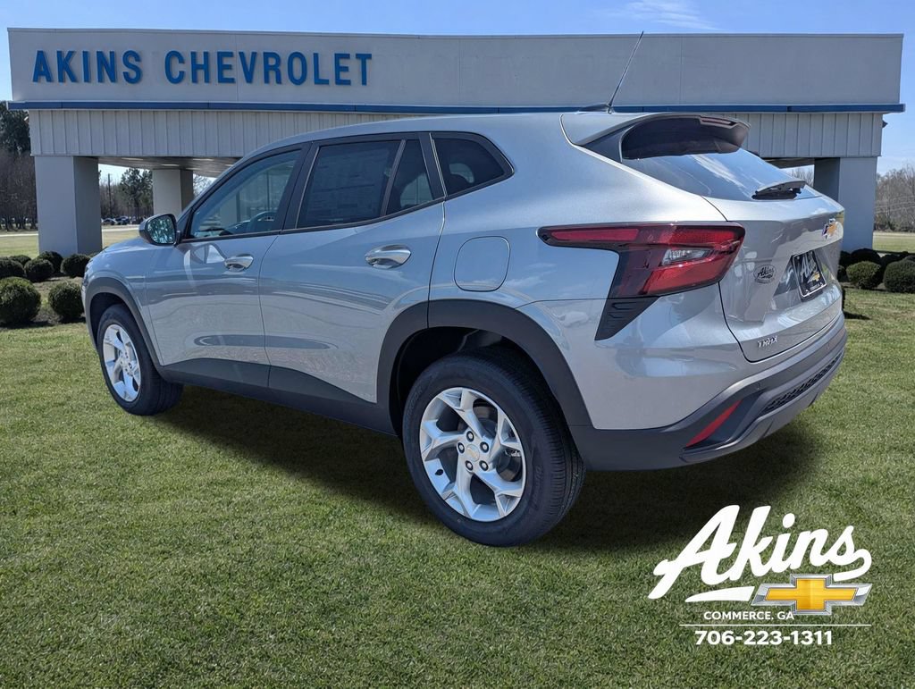 New 2026 Chevrolet Trax LS w/ LS Convenience Package FWD image 6