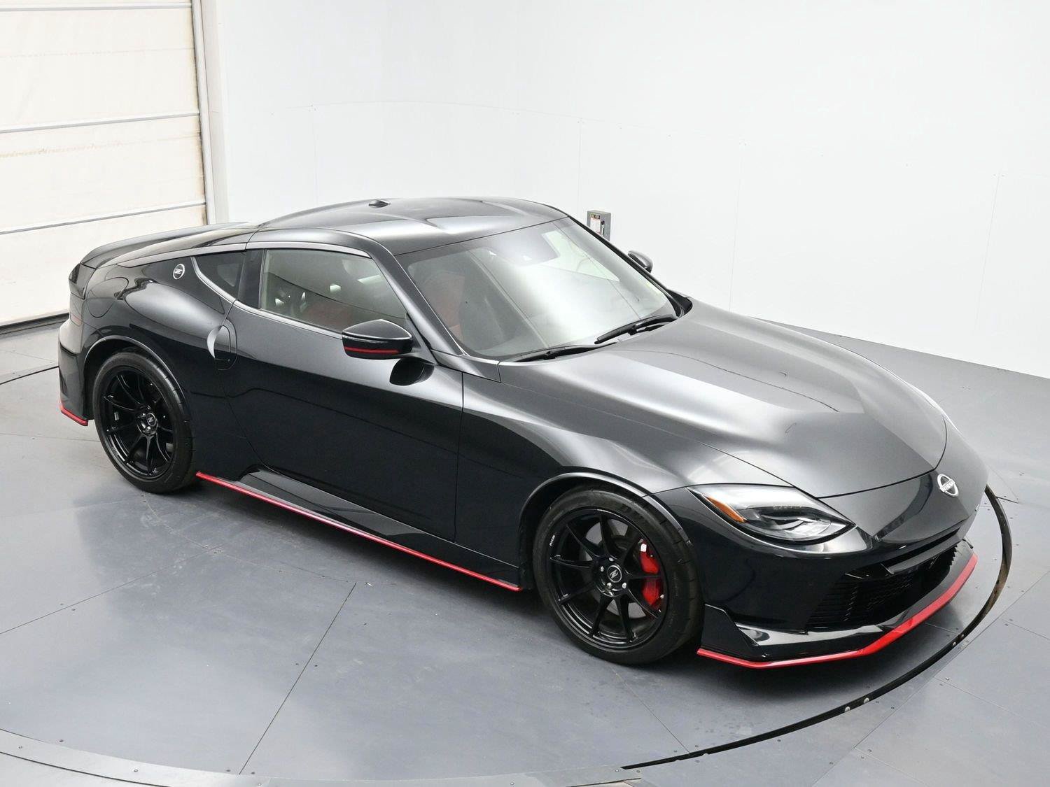 Certified 2024 Nissan Z NISMO w/ Floor Mat Package RWD image 39