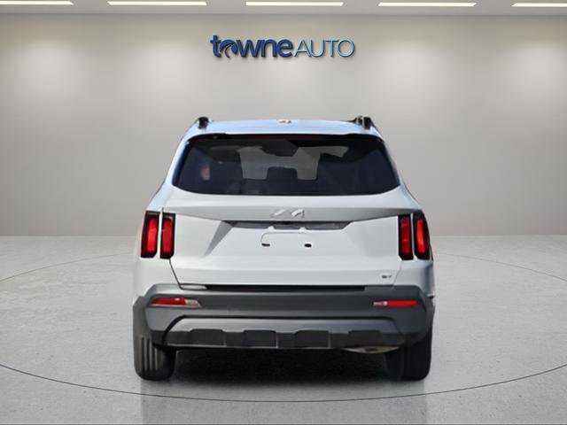 Used 2023 Kia Sorento S AWD/4WD image 6