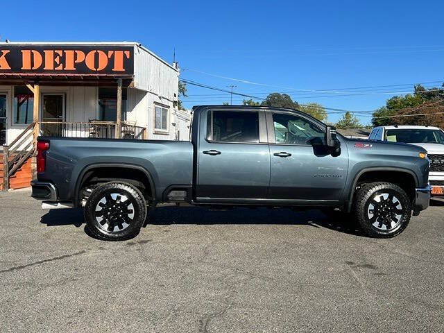 Used 2020 Chevrolet Silverado 2500 LT w/ All Star Edition AWD/4WD image 5