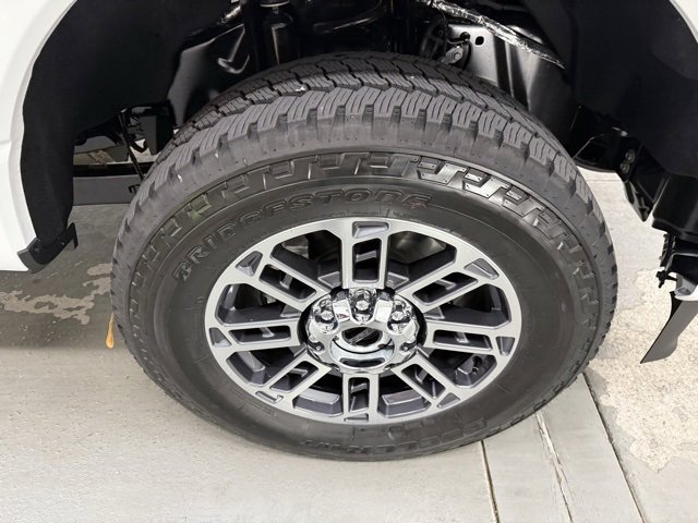 New 2026 Ford F350 4x4 Crew Cab Super Duty image 4