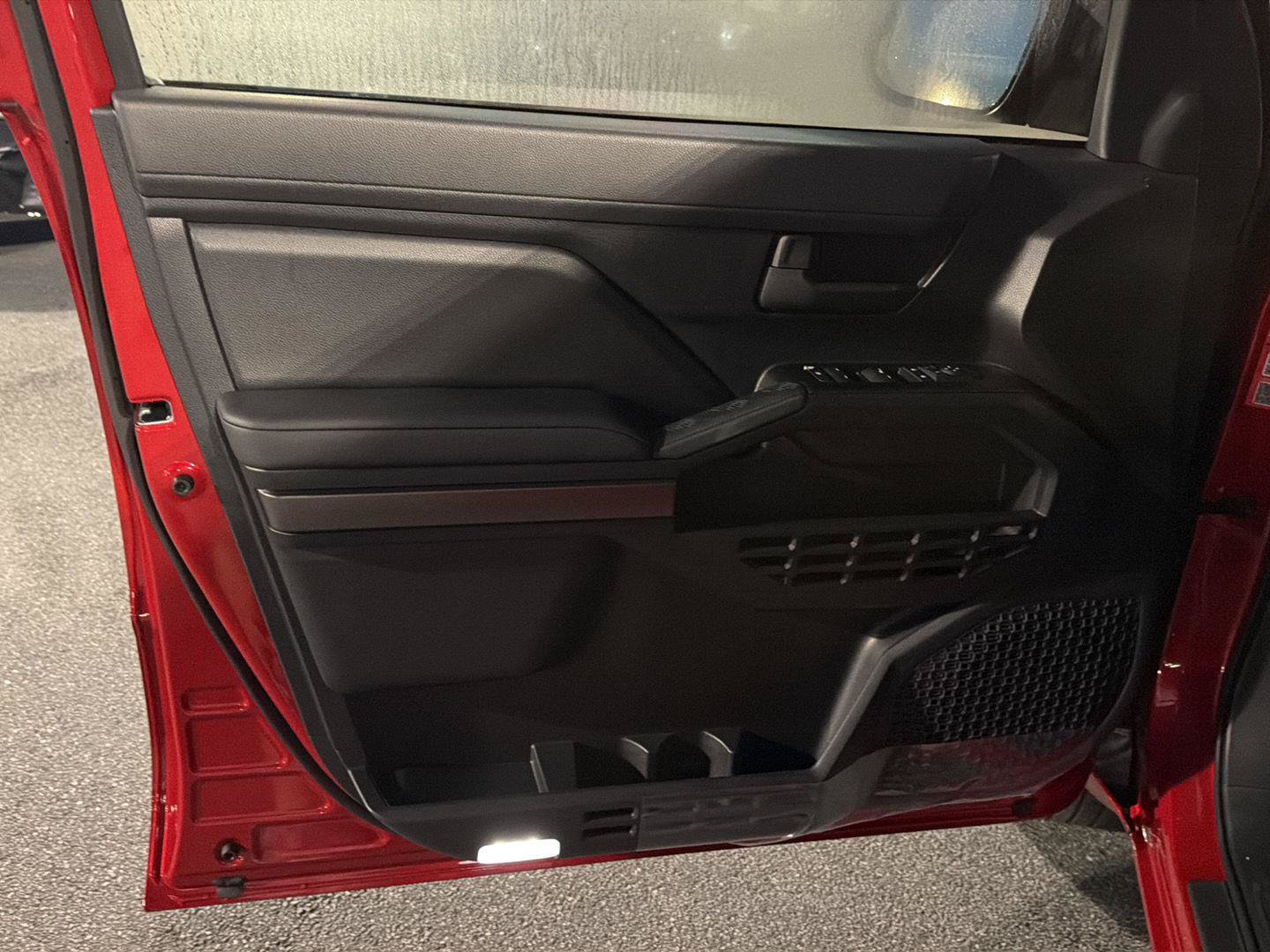 New 2026 Toyota 4Runner SR5 AWD/4WD image 17