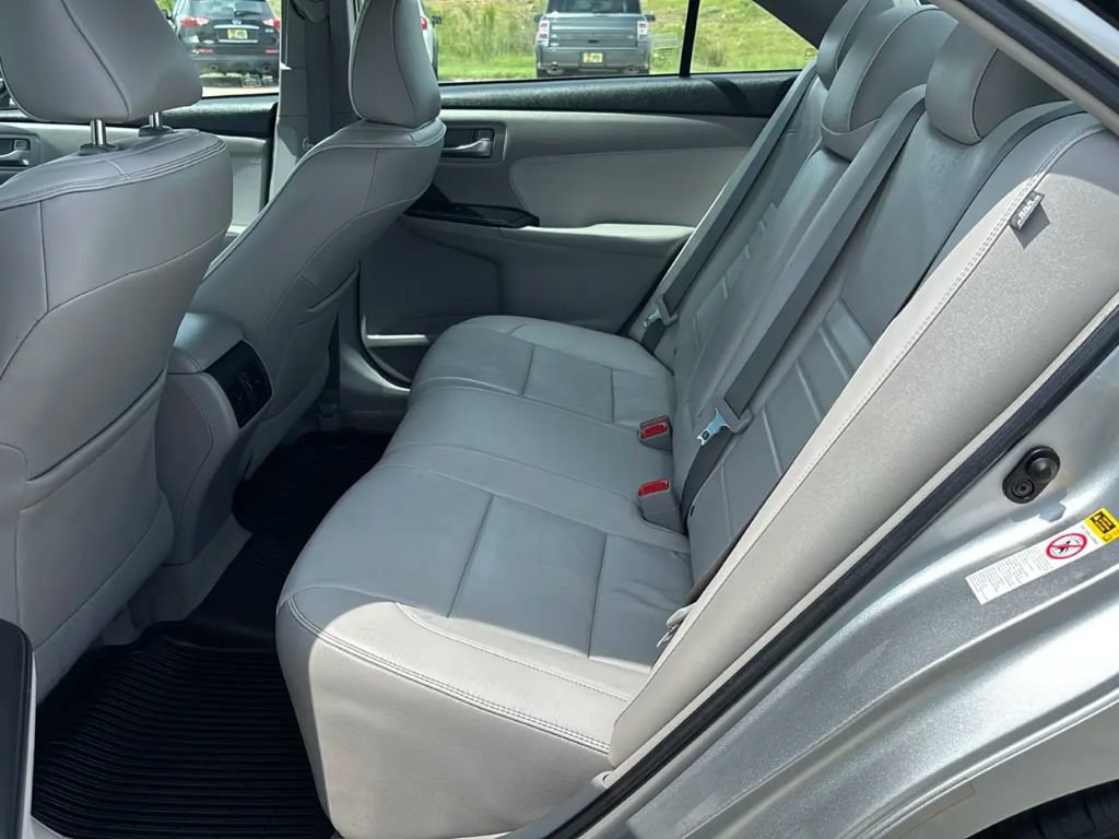 Used 2016 Toyota Camry XLE FWD image 21