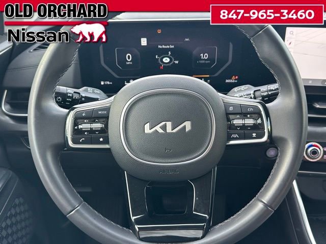 Used 2025 Kia Carnival SX FWD image 22