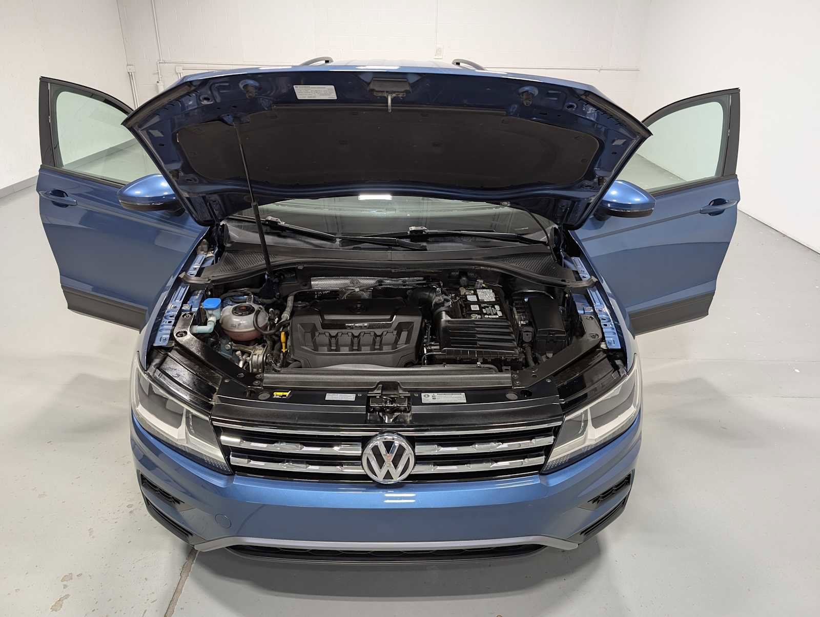 Used 2018 Volkswagen Tiguan S FWD image 13