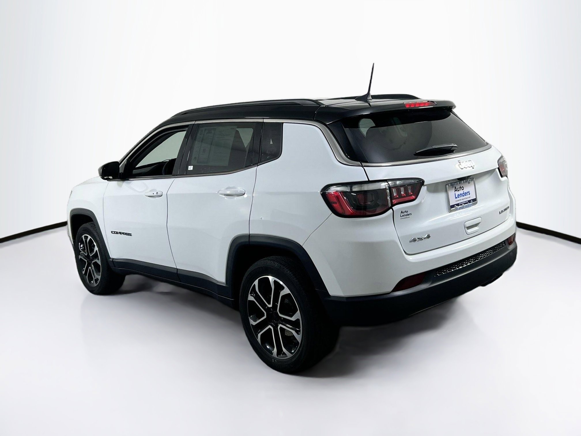 Used 2022 Jeep Compass Limited AWD/4WD image 7