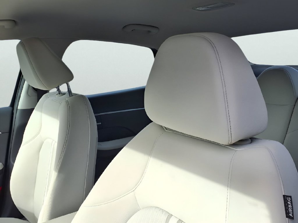 Used 2026 Hyundai Sonata SE FWD image 16