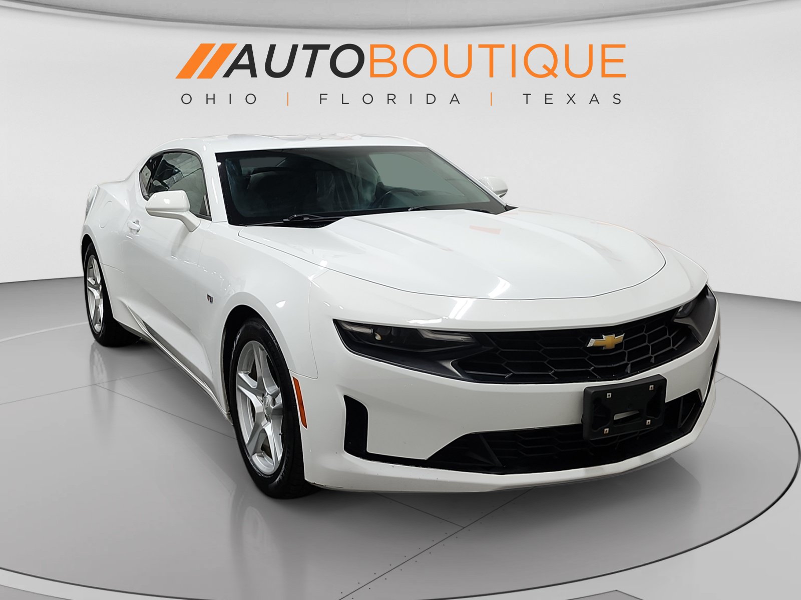 Used 2020 Chevrolet Camaro LT RWD image 7