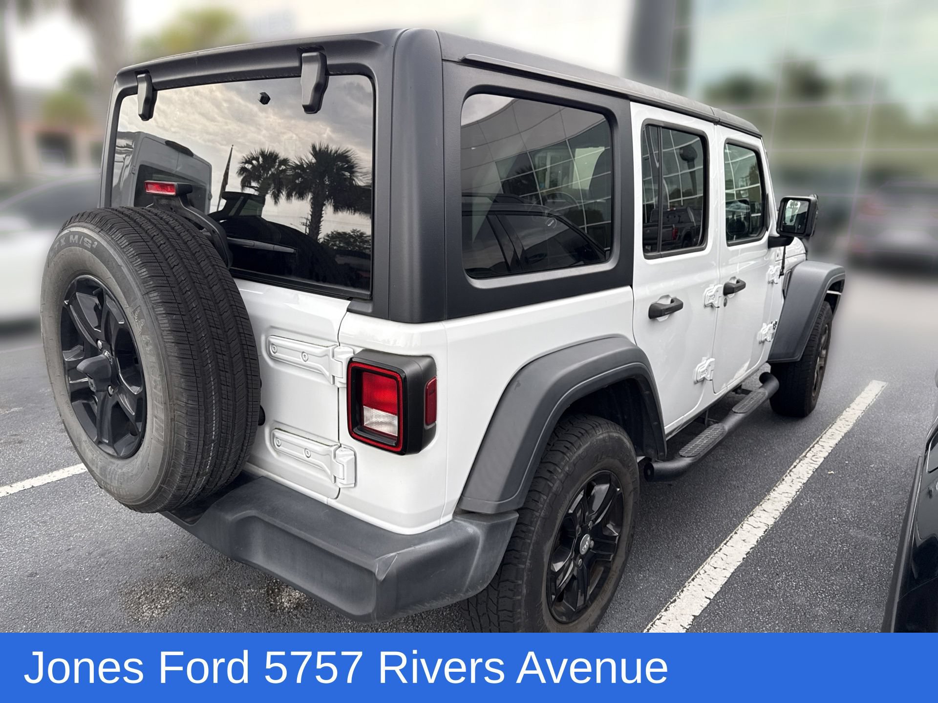 Used 2020 Jeep Wrangler Unlimited Sport S AWD/4WD image 3