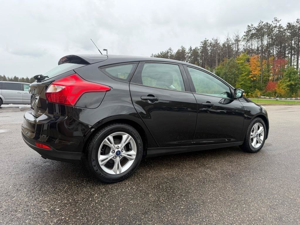 Used 2013 Ford Focus SE FWD image 4