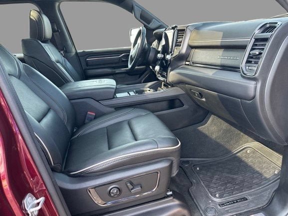 Used 2023 RAM 1500 Limited AWD/4WD image 11
