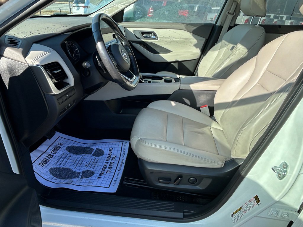 Used 2023 Nissan Rogue SL w/ SL Premium Package image 12