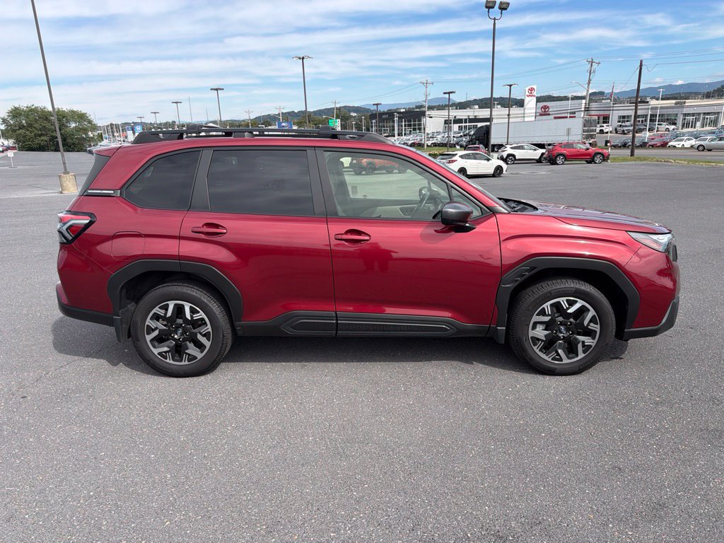 Certified 2025 Subaru Forester Premium AWD/4WD image 6
