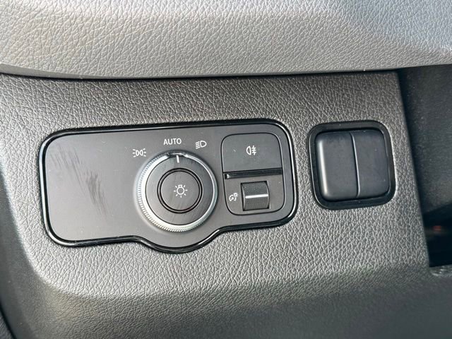 Used 2021 Mercedes-Benz Sprinter 2500 image 26