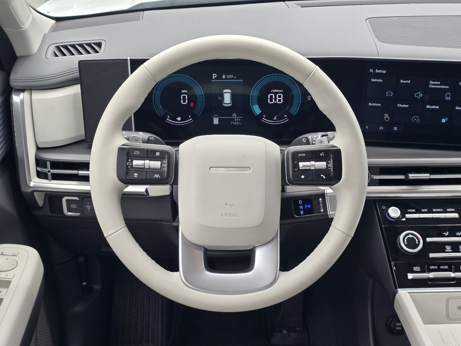 Used 2025 Hyundai Santa Fe SE AWD/4WD image 16