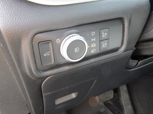 Used 2021 Ford Explorer XLT w/ Equipment Group 202A AWD/4WD image 22