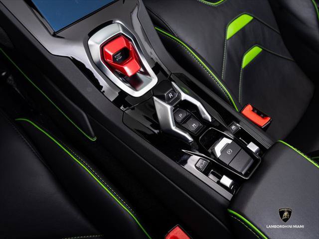 Used 2021 Lamborghini Huracan EVO RWD image 34