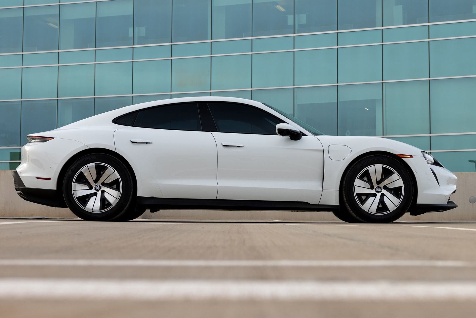 Used 2023 Porsche Taycan w/ Premium Package image 65