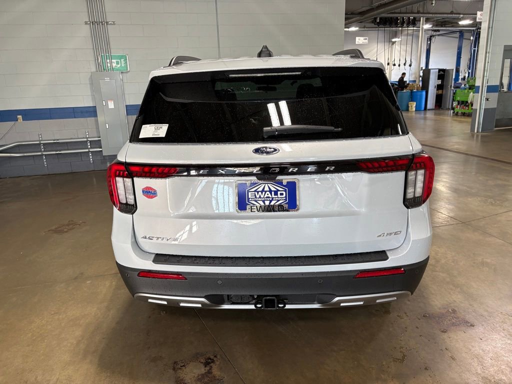 New 2026 Ford Explorer Active w/ Active Comfort Package image 9