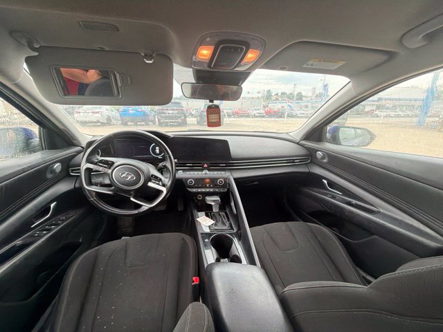 Used 2023 Hyundai Elantra SEL w/ Convenience Package FWD image 40