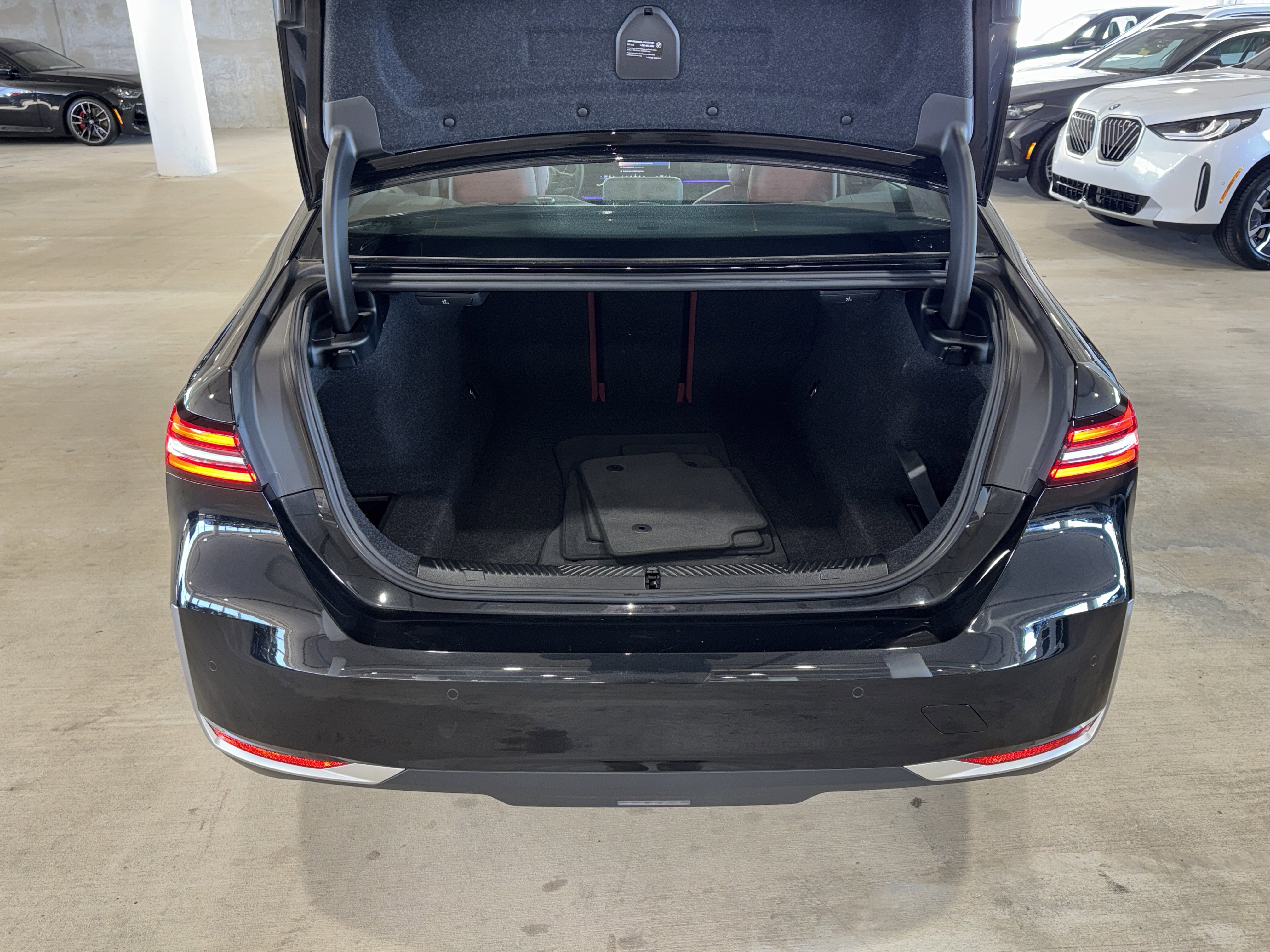 Certified 2025 BMW 530i 530i image 13