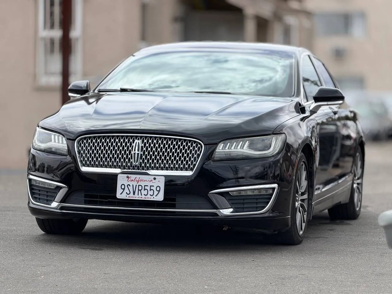 Used 2017 Lincoln MKZ Premiere FWD image 4