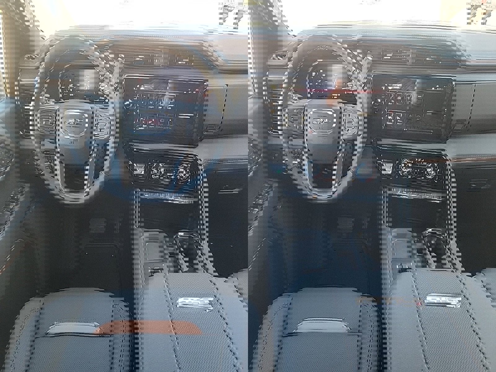 New 2026 GMC Sierra 2500 AT4 w/ AT4 Premium Plus Package image 15