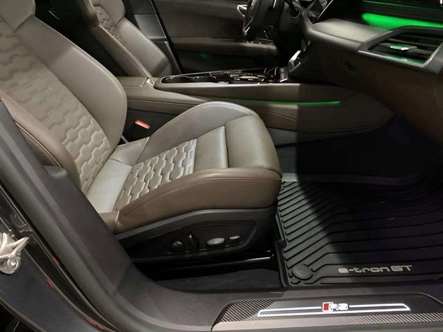 Used 2023 Audi RS e-tron GT w/ Carbon Performance Package image 73