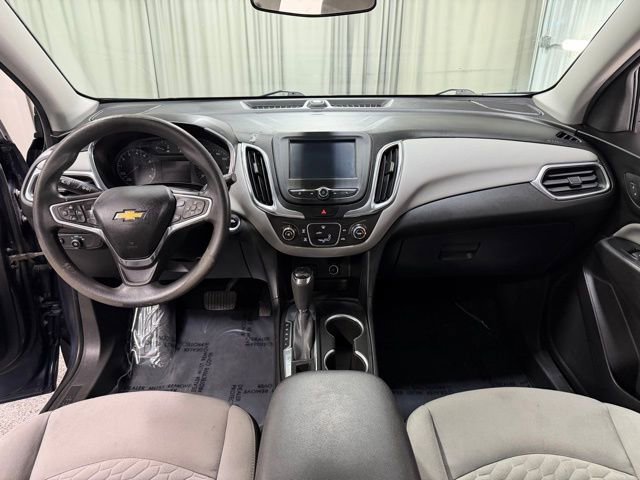 Used 2018 Chevrolet Equinox LS FWD image 12