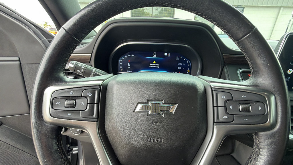 Used 2022 Chevrolet Suburban Z71 w/ Z71 Off-Road Package AWD/4WD image 17