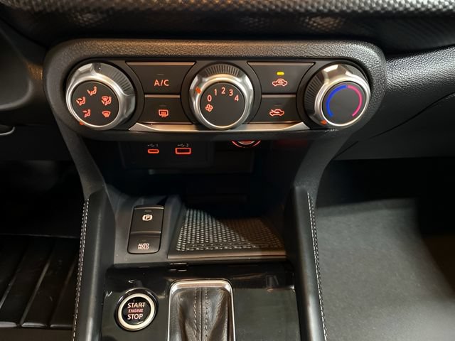 Certified 2023 Nissan Kicks SV FWD image 18