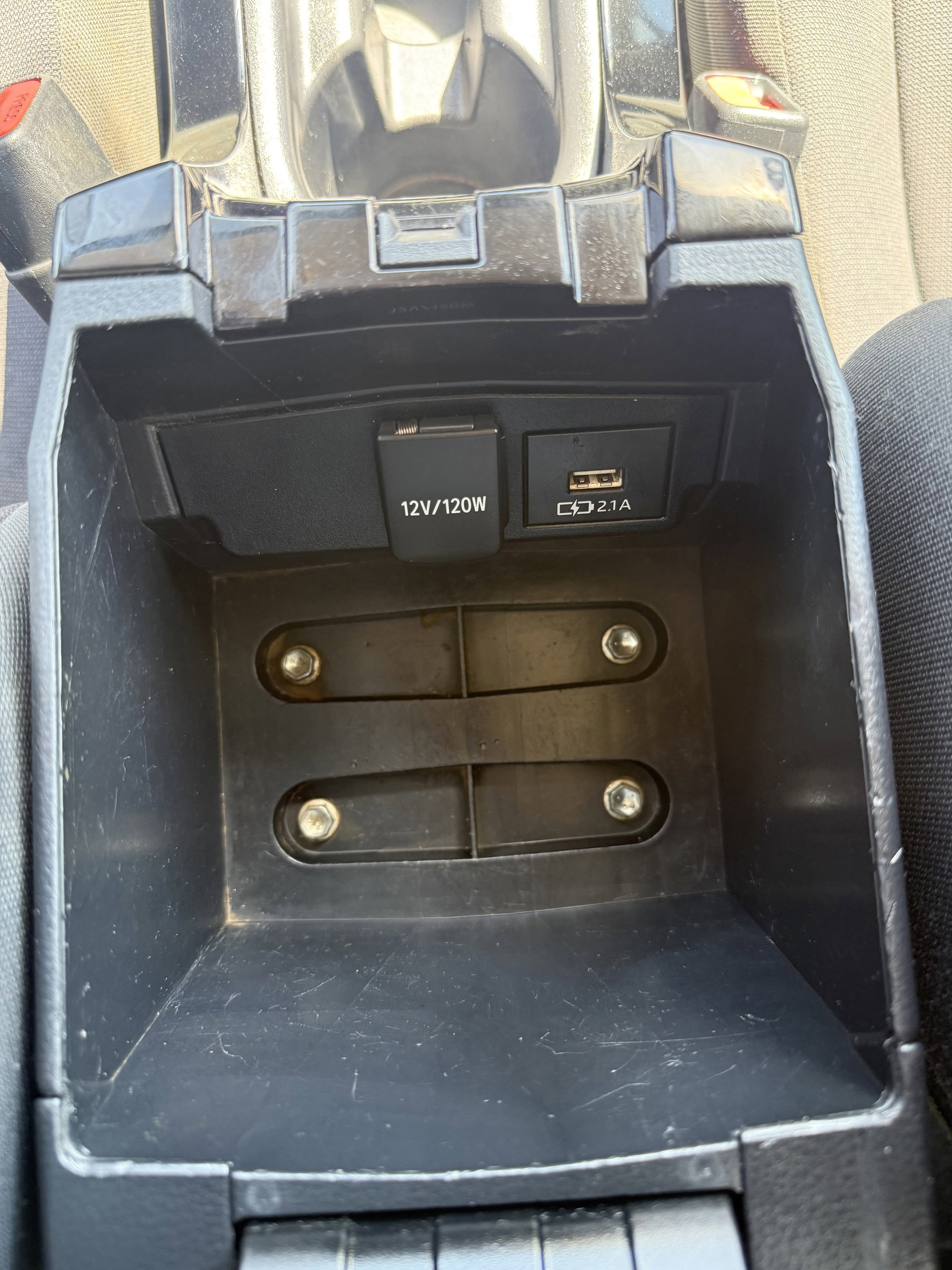 Used 2021 Toyota Corolla LE w/ Carpet Mat Package (TMS) image 17