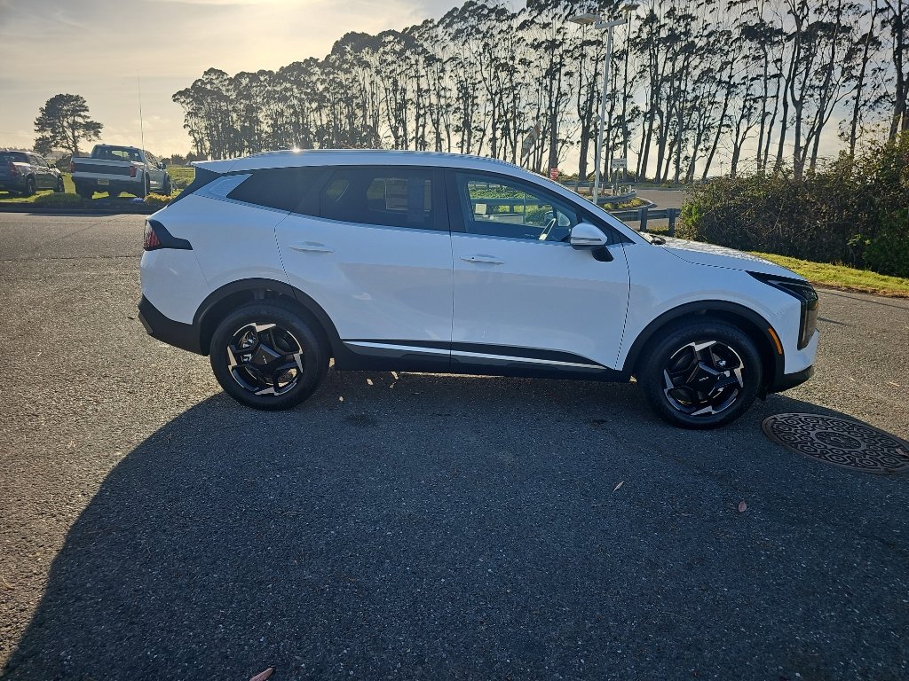 New 2026 Kia Sportage EX image 7