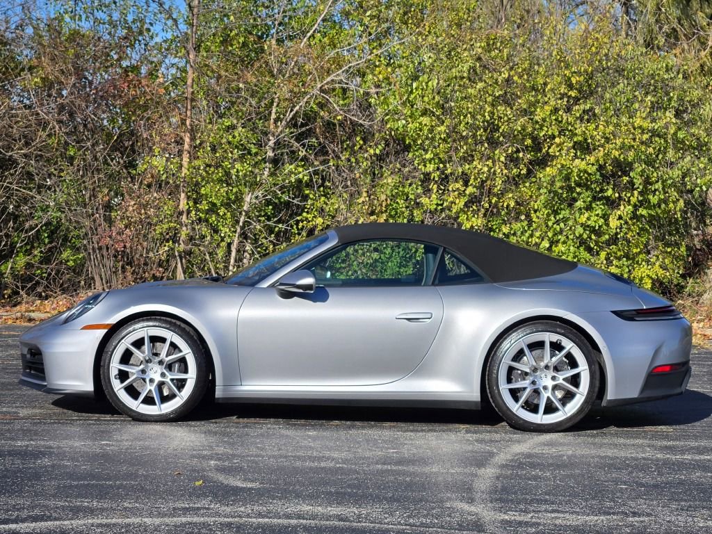 Certified 2025 Porsche 911 Carrera image 2