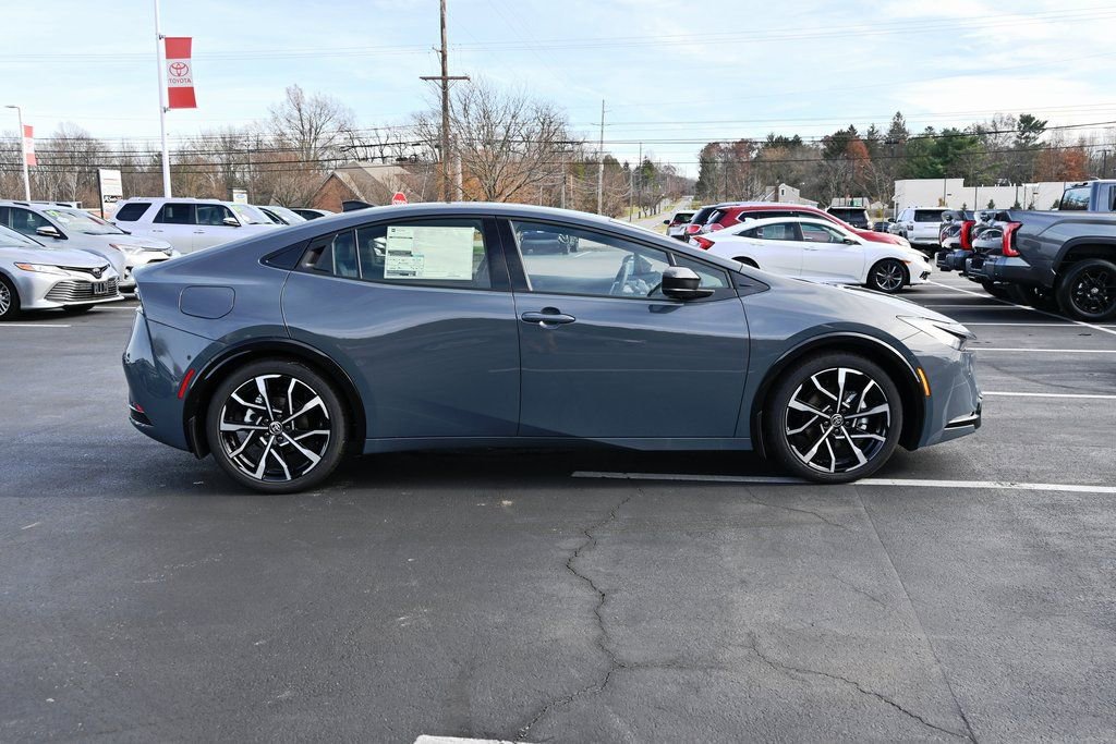 New 2026 Toyota Prius Plug-In Hybrid image 10